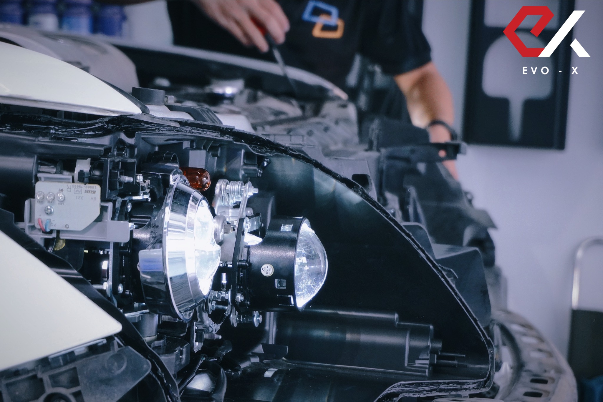 Tại sao cần căn chỉnh đèn pha ô tô