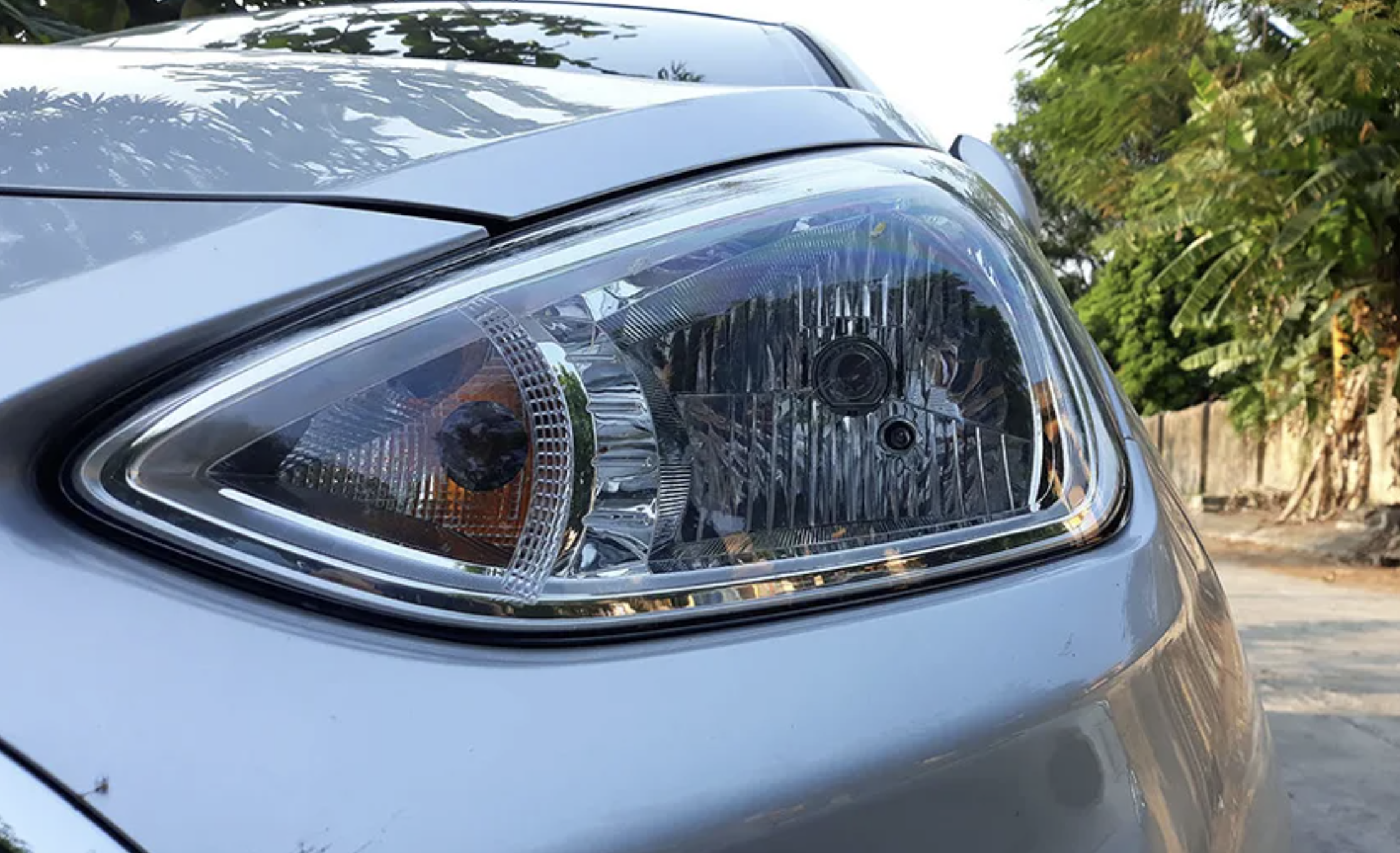 Nhược điểm của đèn halogen nguyên bản xe hơi